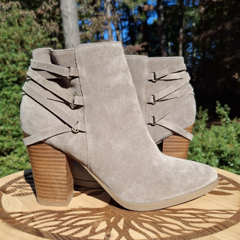 Franco Fortini Carly Tan Suede Braided Lace-Up Back Block Heel Ankle Boots 6.5